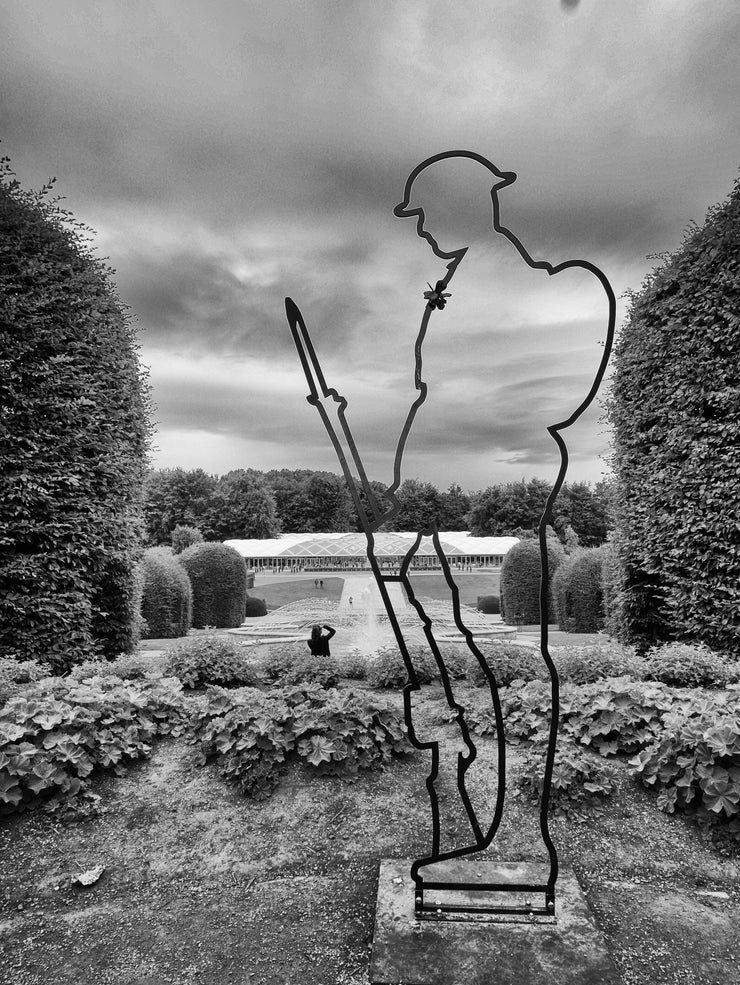 Soldier in Alnwick Gardens