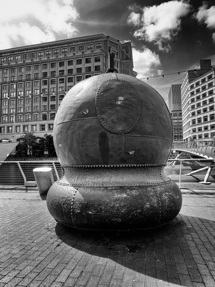 Green Buoy Wreck Marker, Canary Wharf, London