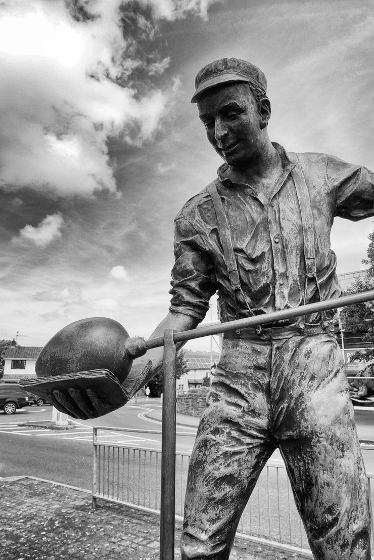 Nailsea Glassworks Statue