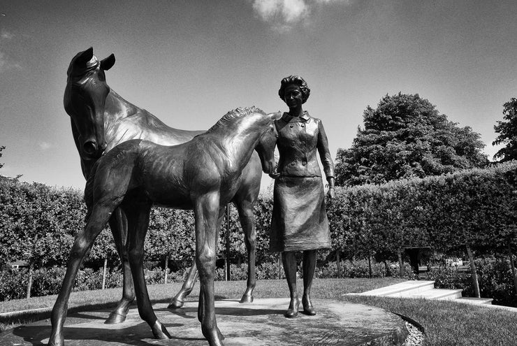 The Queen's Statue, Newmarket