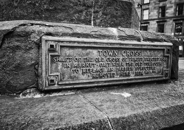 Dundee Town Cross