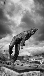 Statue of Freddie Trueman, Skipton